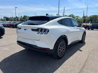 Ford Mustang Mach-E 2024 AWD Premium 4dr SUV