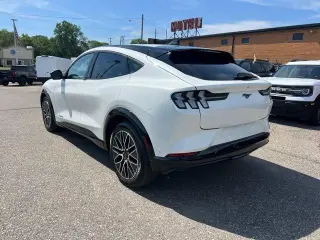 Ford Mustang Mach-E 2024 AWD Premium 4dr SUV
