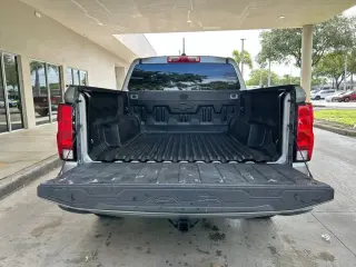 Chevrolet Colorado 2024 4x2 LT 4dr Crew Cab 5 ft. SB