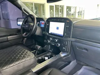 Ford F-150 2022 4x2 XL 4dr SuperCrew 5.5 ft. SB