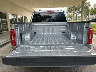 Ford F-150 2022 4x2 XL 4dr SuperCrew 5.5 ft. SB