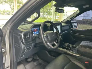 Ford F-150 2022 4x2 XL 4dr SuperCrew 5.5 ft. SB