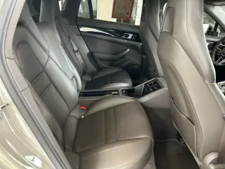 Porsche Panamera 2018 4dr Sedan