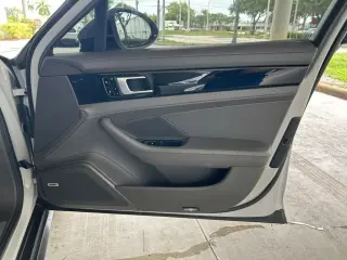 Porsche Panamera 2018 4dr Sedan