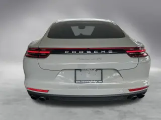 Porsche Panamera 2018 4dr Sedan
