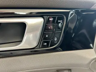 Porsche Panamera 2018 4dr Sedan