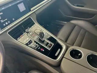 Porsche Panamera 2018 4dr Sedan