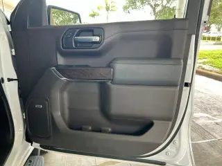 GMC Sierra 1500 2020 4x2 Denali 4dr Crew Cab 5.8 ft. SB