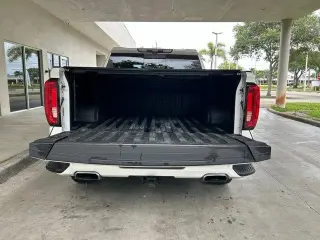 GMC Sierra 1500 2020 4x2 Denali 4dr Crew Cab 5.8 ft. SB