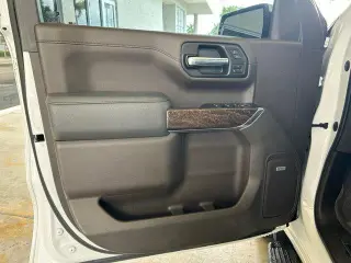 GMC Sierra 1500 2020 4x2 Denali 4dr Crew Cab 5.8 ft. SB