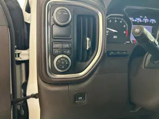 GMC Sierra 1500 2020 4x2 Denali 4dr Crew Cab 5.8 ft. SB