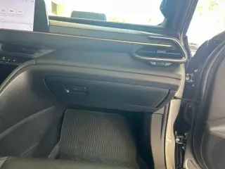 Toyota Crown 2024 AWD XLE 4dr Sedan