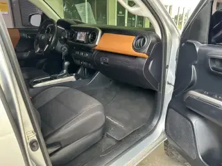 Toyota Tacoma 2019 4x2 TRD Off-Road 4dr Double Cab 5.0 ft SB