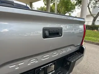 Toyota Tacoma 2019 4x2 TRD Off-Road 4dr Double Cab 5.0 ft SB
