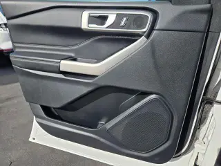 Ford Explorer 2023 XLT 4dr SUV