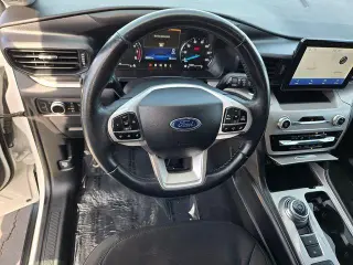 Ford Explorer 2023 XLT 4dr SUV