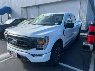 Ford F-150 2022 4x4 XL 4dr SuperCrew 5.5 ft. SB
