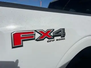 Ford F-150 2022 4x4 XL 4dr SuperCrew 5.5 ft. SB