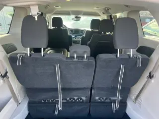 Chrysler Voyager 2023 LX 4dr Mini-Van