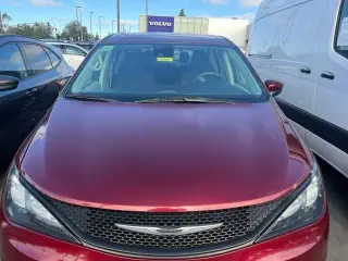 Chrysler Voyager 2023 LX 4dr Mini-Van