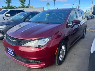 Chrysler Voyager 2023 LX 4dr Mini-Van