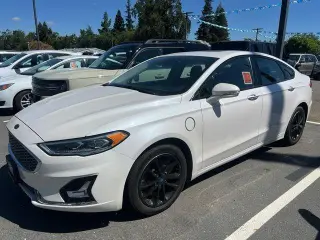 Ford Fusion Energi 2019 Titanium 4dr Sedan