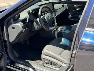 Lexus ES 350 2023 4dr Sedan