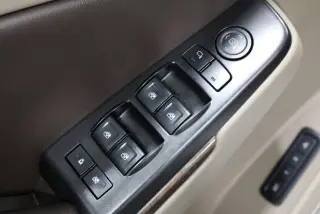 Chevrolet Suburban 2017 4x2 LT 4dr SUV