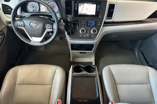 Toyota Sienna 2017 AWD XLE 7-Passenger 4dr Mini-Van