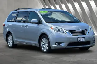 Toyota Sienna 2017 AWD XLE 7-Passenger 4dr Mini-Van