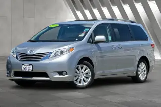 Toyota Sienna 2017 AWD XLE 7-Passenger 4dr Mini-Van