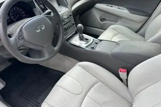 INFINITI Q40 2015 4dr Sedan