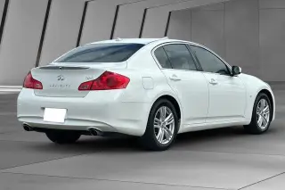 INFINITI Q40 2015 4dr Sedan