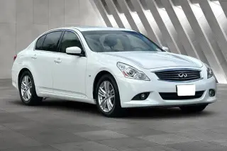 INFINITI Q40 2015 4dr Sedan