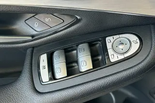 Mercedes-Benz GLC 2021 AWD GLC 300 4MATIC 4dr SUV