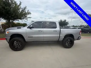 Ram 1500 2020 4x4 Big Horn 4dr Crew Cab 5.6 ft. SB Pickup
