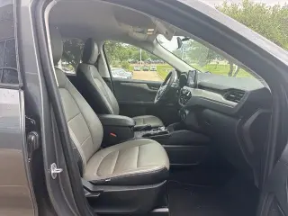 Ford Escape 2022 SE 4dr SUV