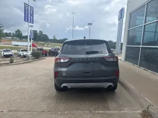 Ford Escape 2022 SE 4dr SUV