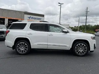 GMC Acadia 2023 4x4 Denali 4dr SUV