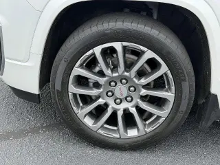 GMC Acadia 2023 4x4 Denali 4dr SUV