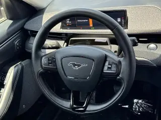 Ford Mustang Mach-E 2024 Premium 4dr SUV