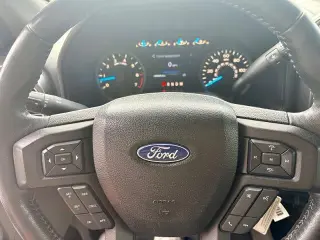Ford F-150 2017 4x4 King Ranch 4dr SuperCrew 5.5 ft. SB