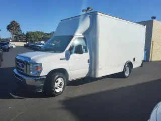 Ford E-Series 2022 E-350 SD 2dr 138 in. WB SRW Cutaway Chassis