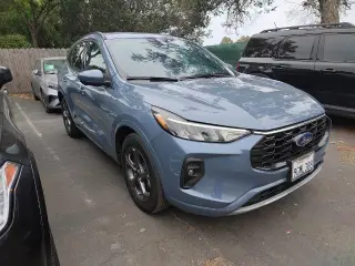 Ford Escape 2023 AWD ST-Line Select 4dr SUV