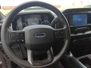 Ford F-150 2022 4x4 XL 4dr SuperCrew 6.5 ft. SB