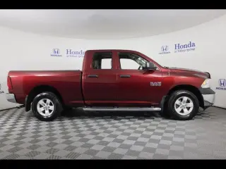 Ram 1500 2017 4x4 Tradesman 4dr Quad Cab 6.3 ft. SB Pickup