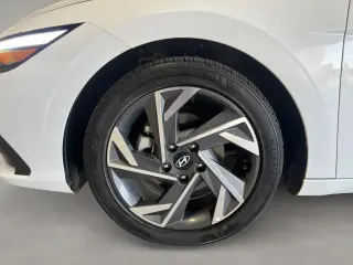 Hyundai ELANTRA 2025 SEL Sport 4dr Sedan