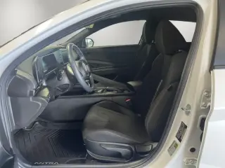 Hyundai ELANTRA 2025 SEL Sport 4dr Sedan