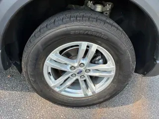 Ford Explorer 2023 AWD XLT 4dr SUV
