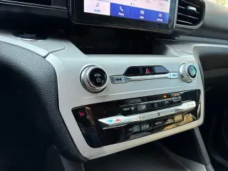 Ford Explorer 2023 AWD XLT 4dr SUV